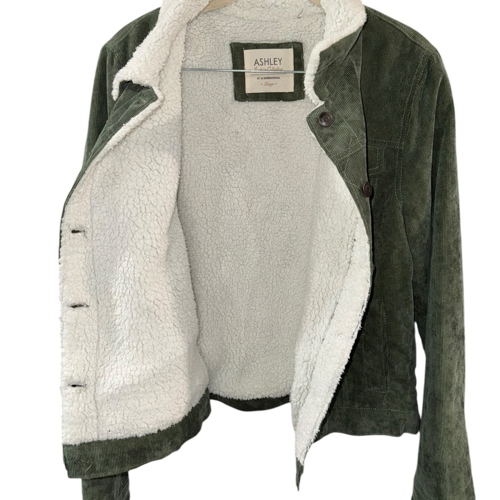 Ashley By 26 International Green Corduroy Jacket with Sherpa Lining - Picture 5 of 6